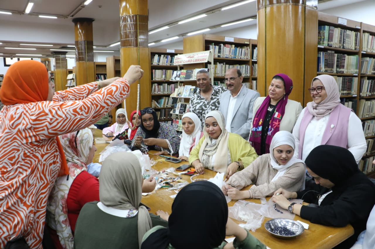 الاحتفاء بعيد وفاء النيل ضمن فعاليات ملتقى أهل مصر للفتاة والمرأة بالمحافظات الحدودية 
